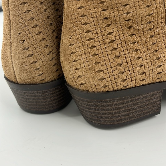 KENSIE Gianna Women’s Size 6.5 Booties Color Sand New In Box - Picture 14 of 16